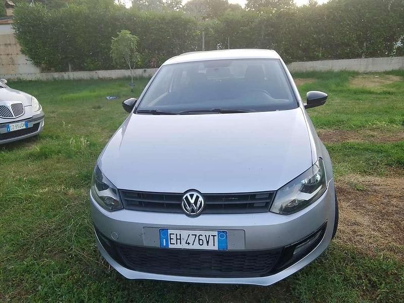 Usata VW Polo Comfortline 90 CV (66 kW) 2011 Argento Berlina