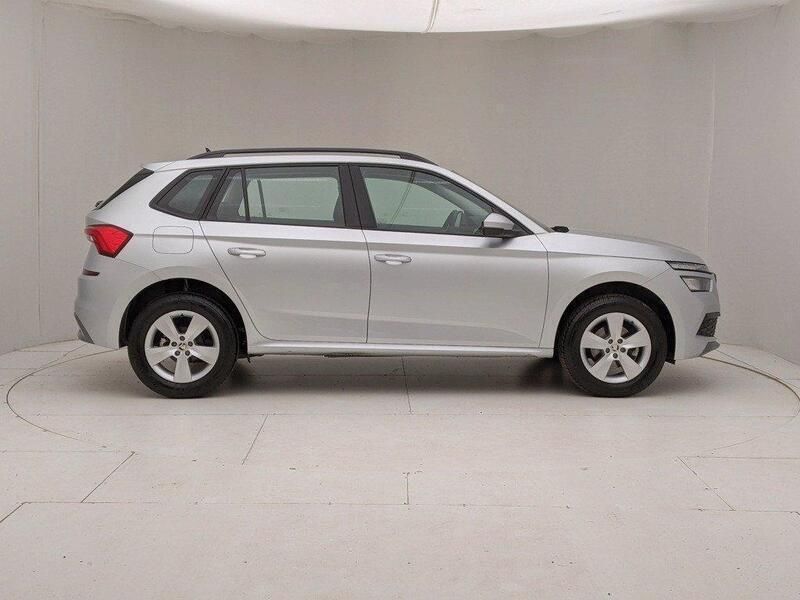 Usata Skoda Kamiq Ambition 110 CV (80 kW) 2021 Grigio argento met. SUV