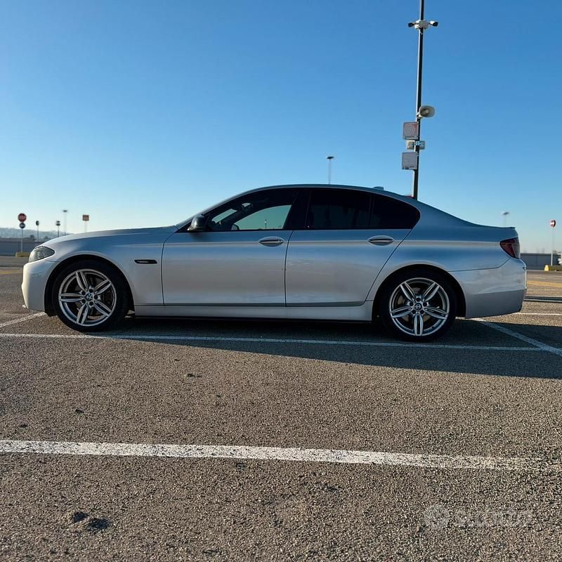 Usata BMW 530 2011 Grigio Berlina