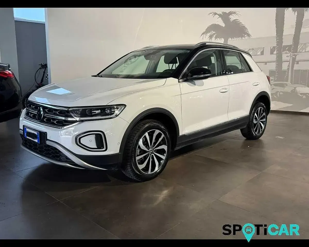 Usata VW T-Roc Style 150 CV (110 kW) 2023 SUV