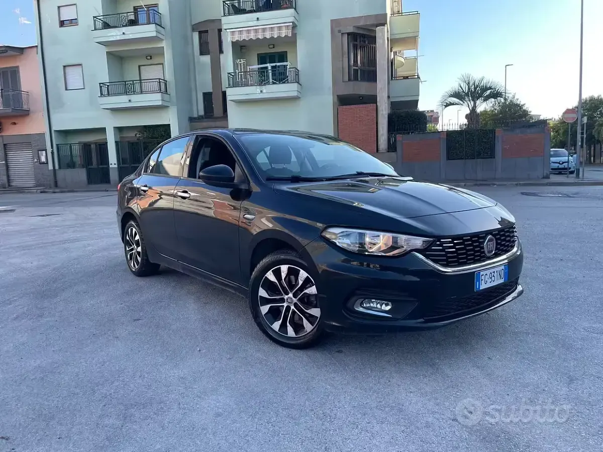 Usata Fiat Tipo 95 CV (69 kW) 2016 Bluazzurro Berlina