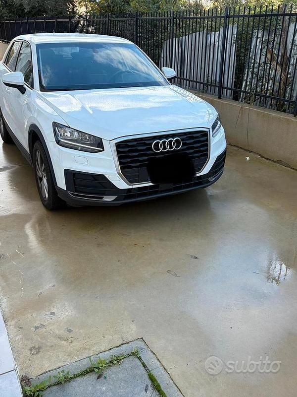 Usata Audi Q2 Business 116 CV (85 kW) 2019 Bianco SUV
