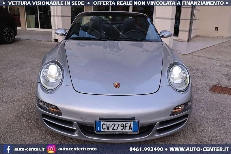 Usata Porsche 911 Carrera S Cabriolet 355 CV (261 kW) 2005 Argento Cabrio