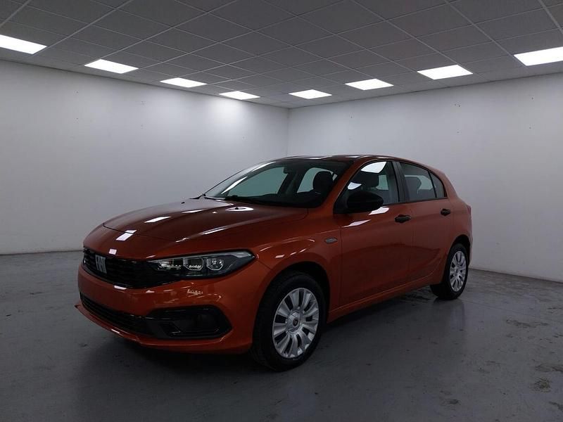 Blu Usata 2024 Fiat Tipo Tre volumi | 19.990 € (Buon prezzo) - Immagine 1/4