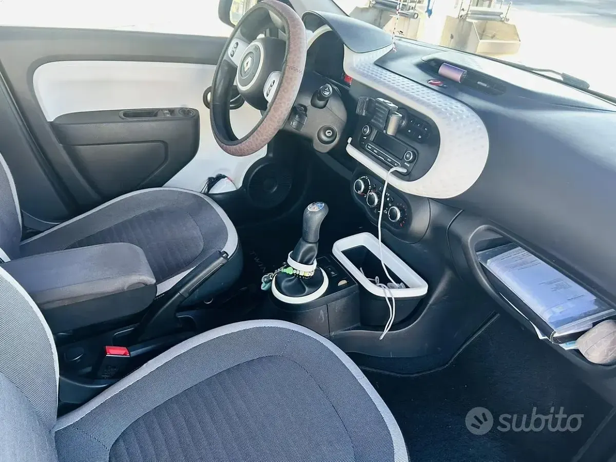 Usata Renault Twingo 69 CV (50 kW) 2019 Grigio Utilitaria
