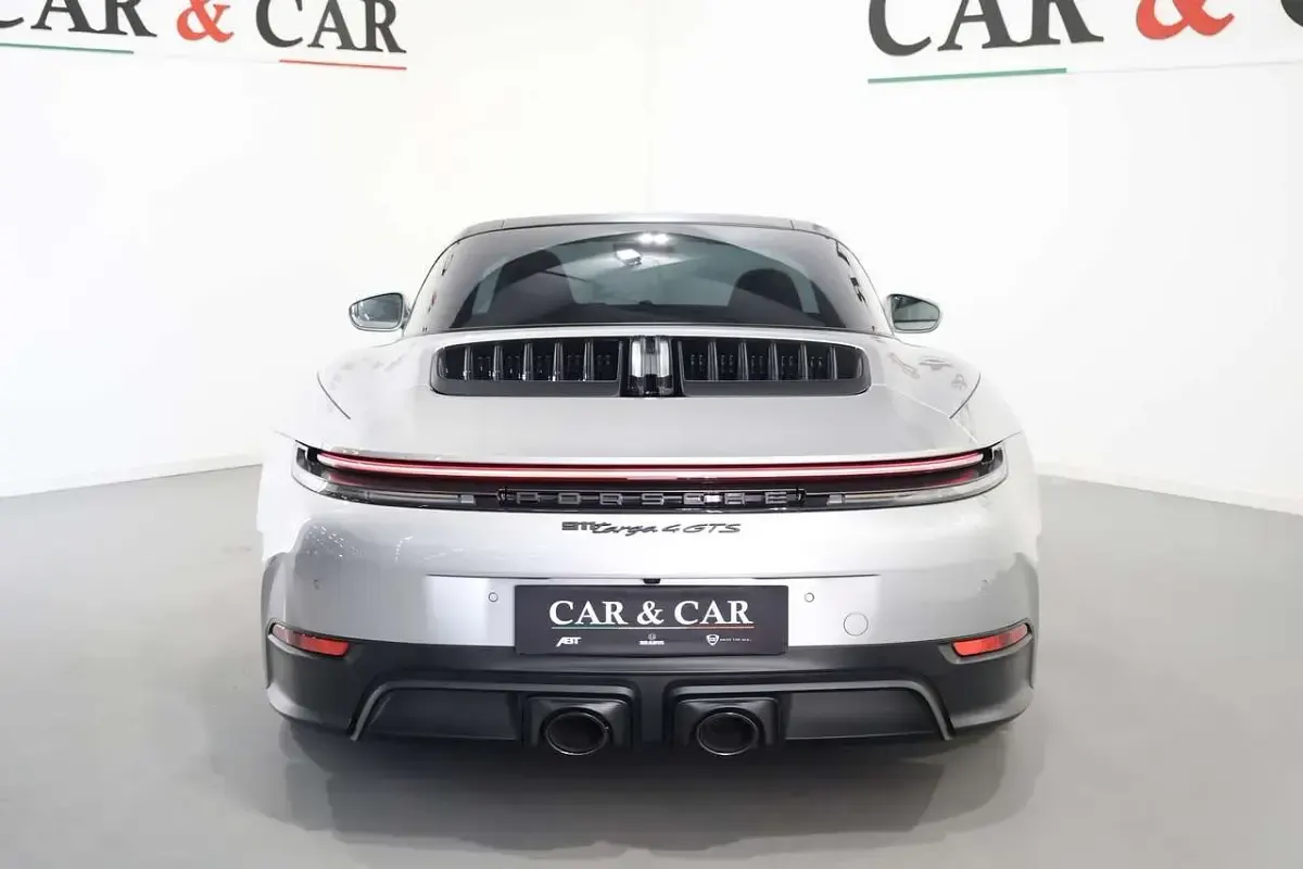 Usata Porsche 911 Targa 4 541 CV (397 kW) 2024 Argento Cabrio