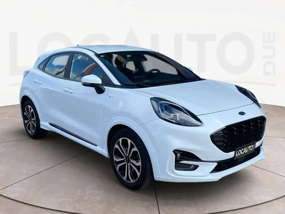 Käytetty Ford Puma ST-Line 120 HP (88 kW) 2022 Valkoinen Katumaasturi