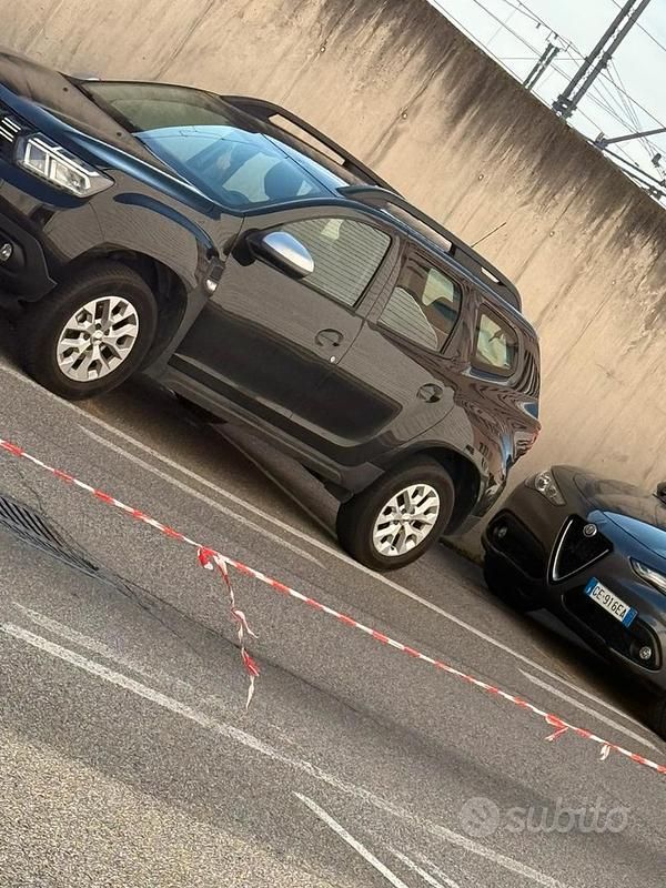 Usata Dacia Duster 90 CV (66 kW) 2023 Nero SUV