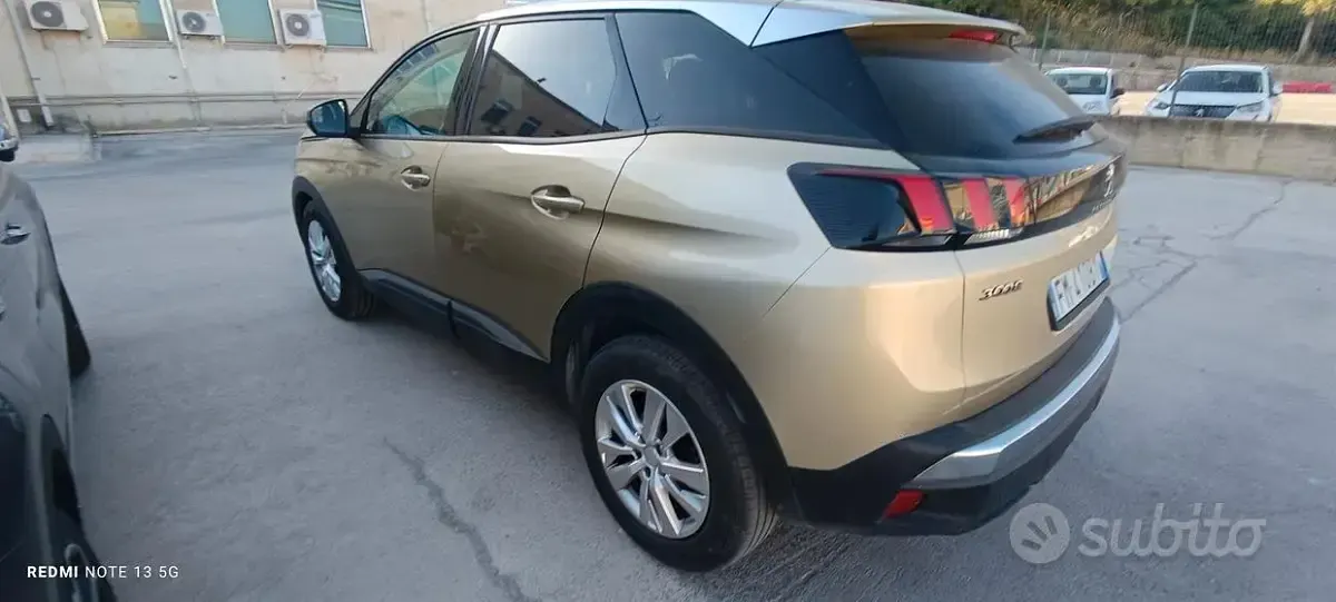 Usata Peugeot 3008 120 CV (88 kW) 2017 Giallo SUV