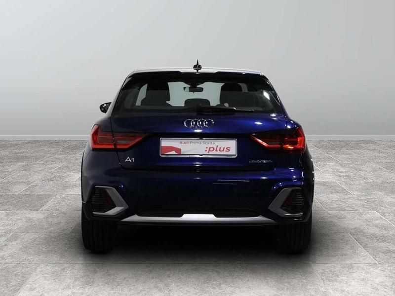 Usata Audi A1 Admired 150 CV (110 kW) 2023 Blu navarra metallizzato SUV