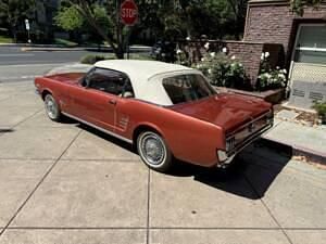 Usata Ford Mustang 228 CV (167 kW) 1966 Altri Cabrio