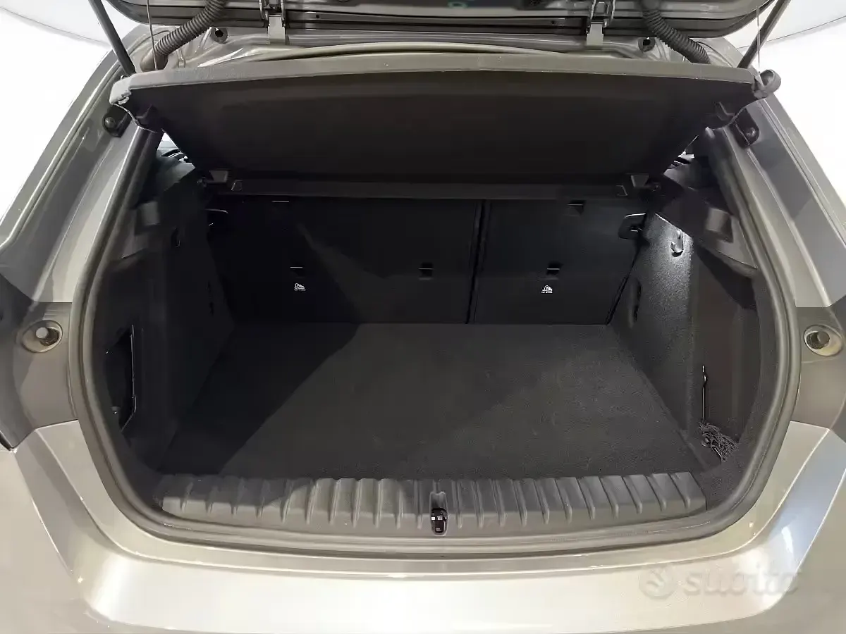 Usata BMW 118 M Sport 150 CV (110 kW) 2025 Skyscraper grey Utilitaria