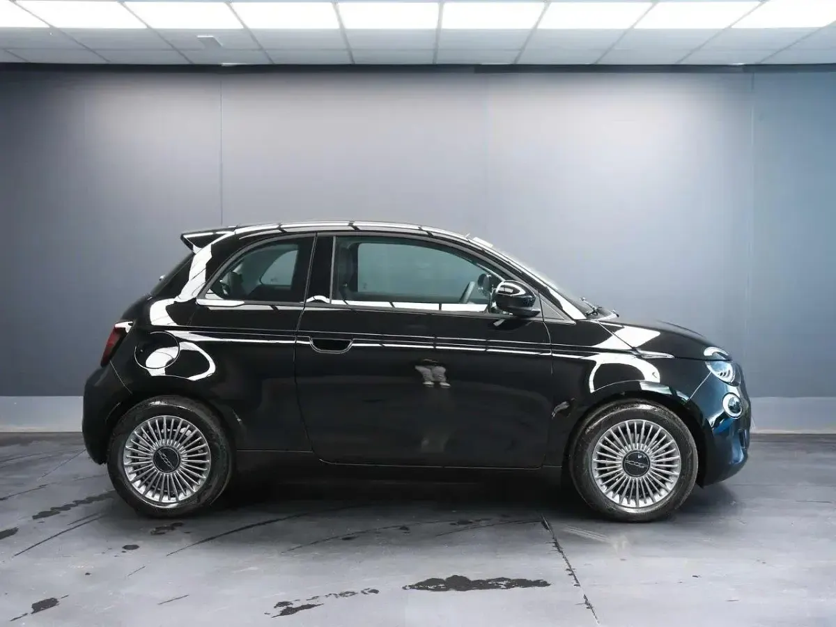 Nuova Fiat 500 65 CV (47 kW) 2026 Viola Cabrio
