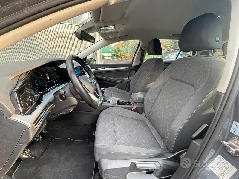 Usata VW Golf VII Life 116 CV (85 kW) 2019 Grigio Berlina