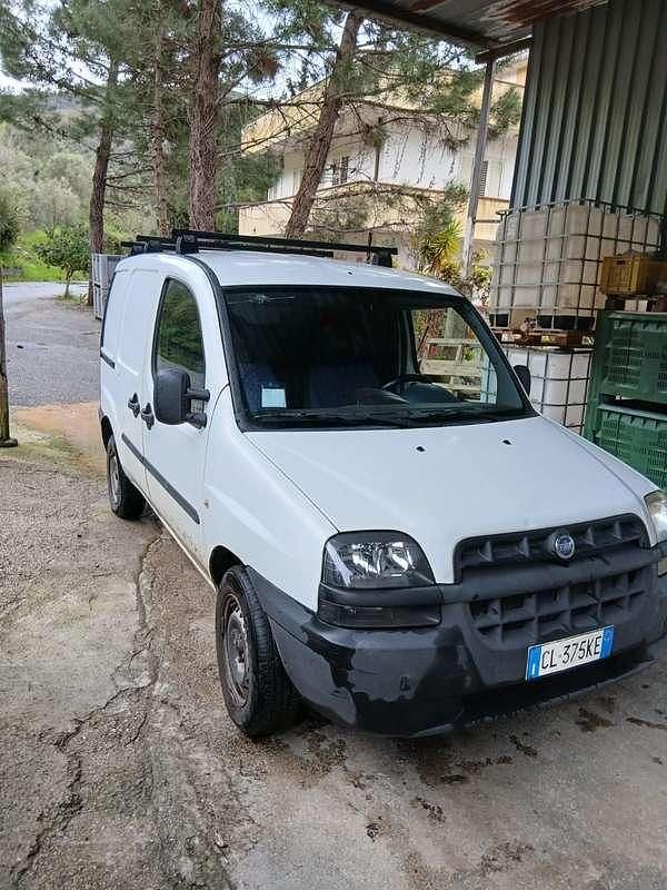 Usata Fiat Doblò 101 CV (74 kW) 2004 Monovolume