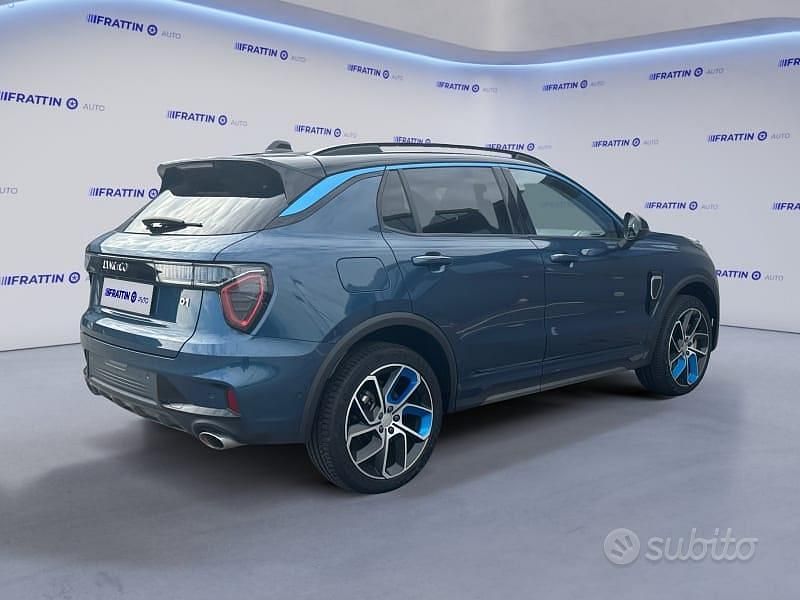 Usata Lynk & Co 01 261 CV (191 kW) 2023 Nero SUV