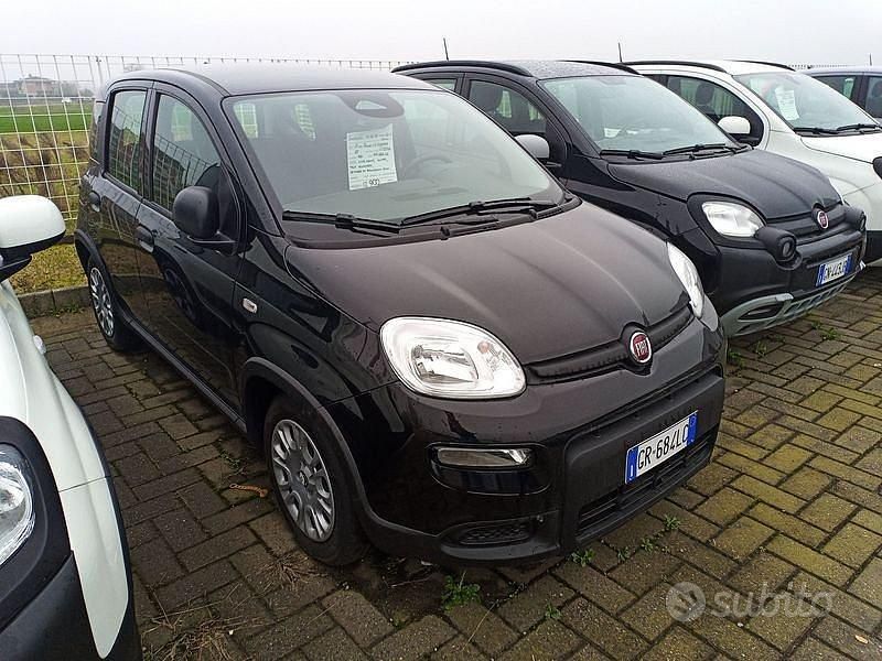 Usata Fiat Panda S 70 CV (51 kW) 2024 Nero Utilitaria