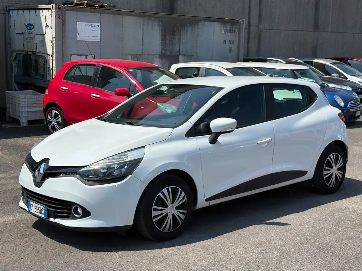 Usata Renault Clio IV 73 CV (53 kW) 2015 Bianco Berlina