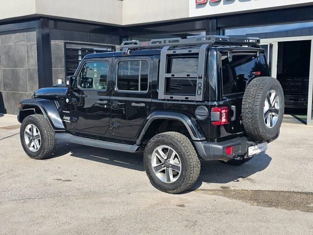 Usata Jeep Wrangler Unlimited Sahara 200 CV (147 kW) 2020 Nero pastello SUV