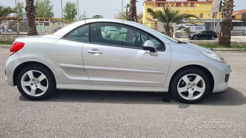 Occasion Peugeot 207 CC 112 PK (82 kW) 2011 Grijs Cabriolet
