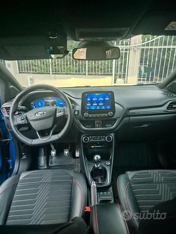 Usata Ford Puma ST-Line 125 CV (91 kW) 2020 Blu SUV