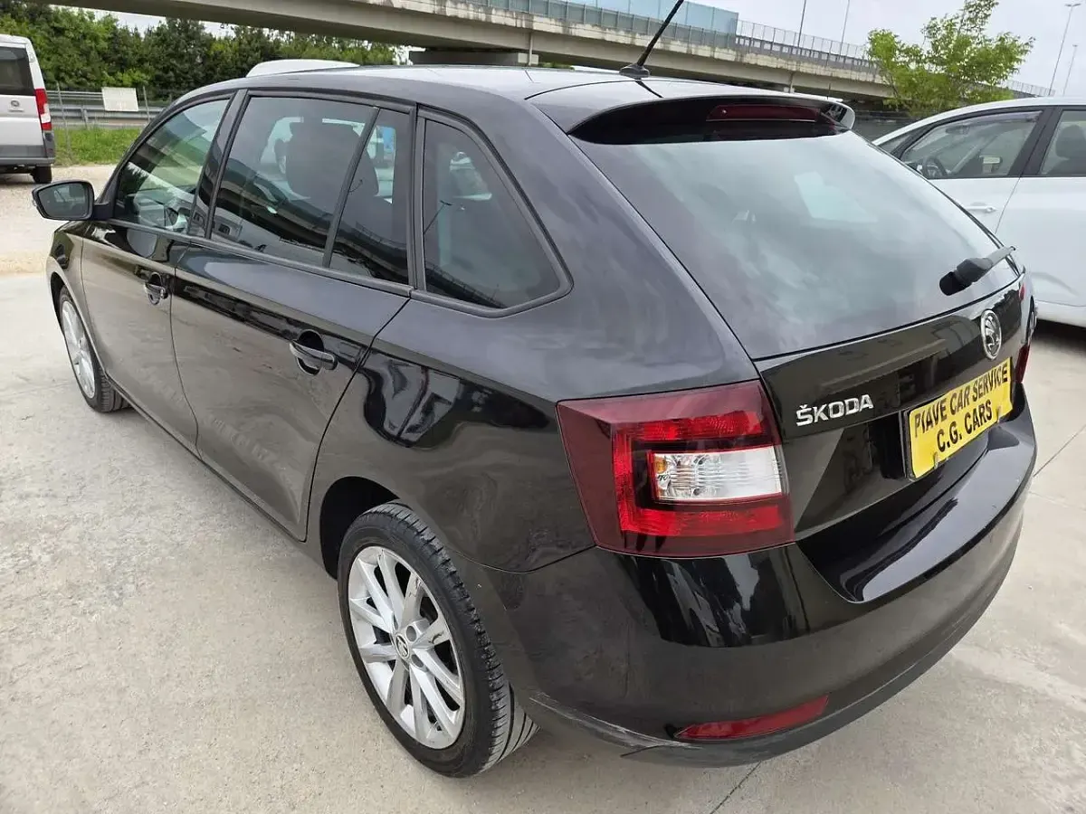 Usata Skoda Rapid 90 CV (66 kW) 2018 Nero Utilitaria