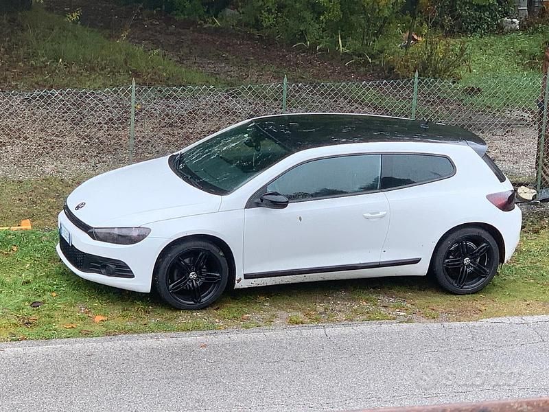 Usata VW Scirocco 140 CV (102 kW) 2013 Bianco Coupé