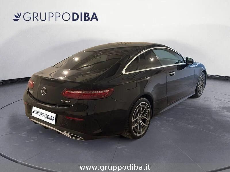 Usata Mercedes 300 Premium Plus 265 CV (194 kW) 2023 Nero Coupé