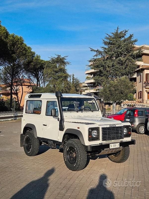 Usata Land Rover Defender 2000 Bianco Station wagon