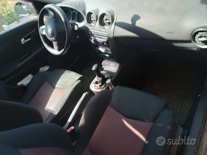 Usata Seat Ibiza Sport 101 CV (74 kW) 2007 Grigio Utilitaria