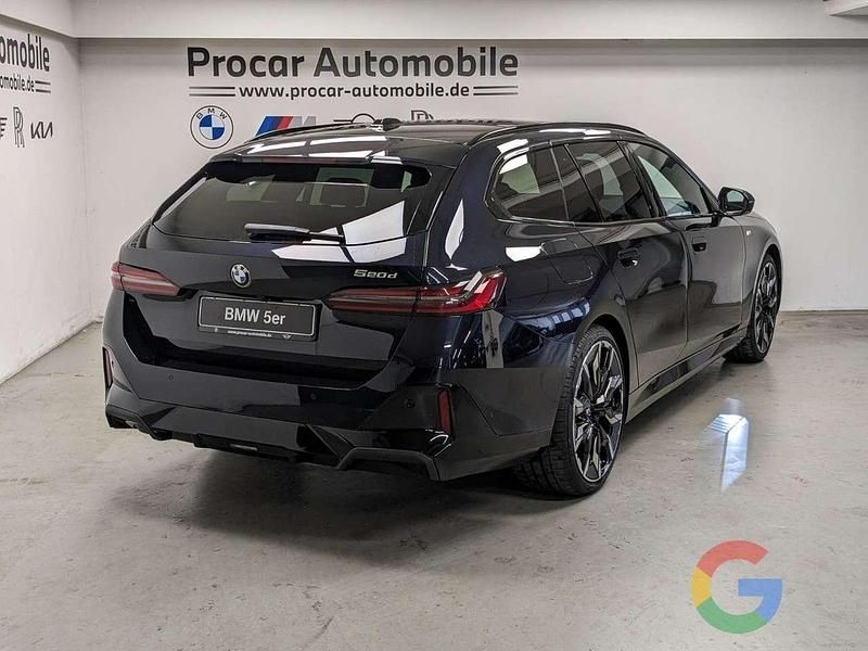 Usata BMW 520 M Sport 197 CV (144 kW) 2025 Blu/azzurro Station wagon