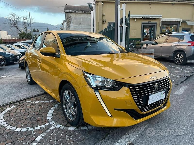 Usata Peugeot 208 Active 75 CV (55 kW) 2020 Giallo Utilitaria