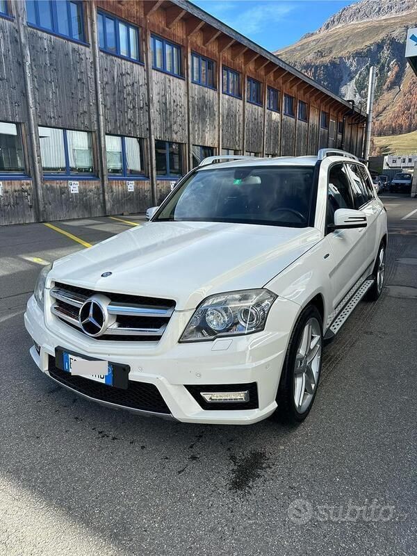 Bianco Usata 2011 Mercedes GLK220 SUV | 11.000 € (Buon prezzo) - Immagine 1/4