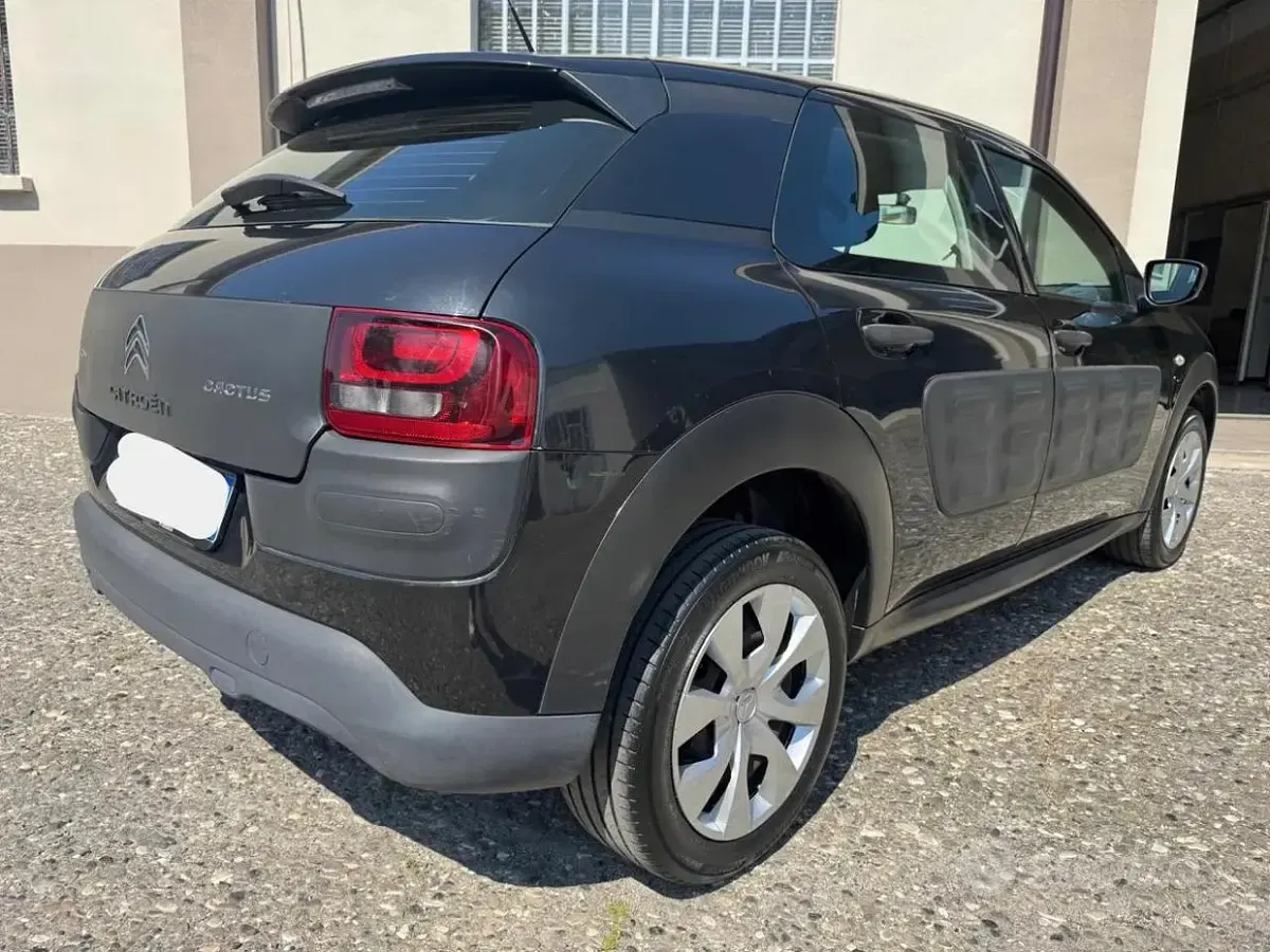 Usata Citroën C4 Feel 75 CV (55 kW) 2016 Nero SUV