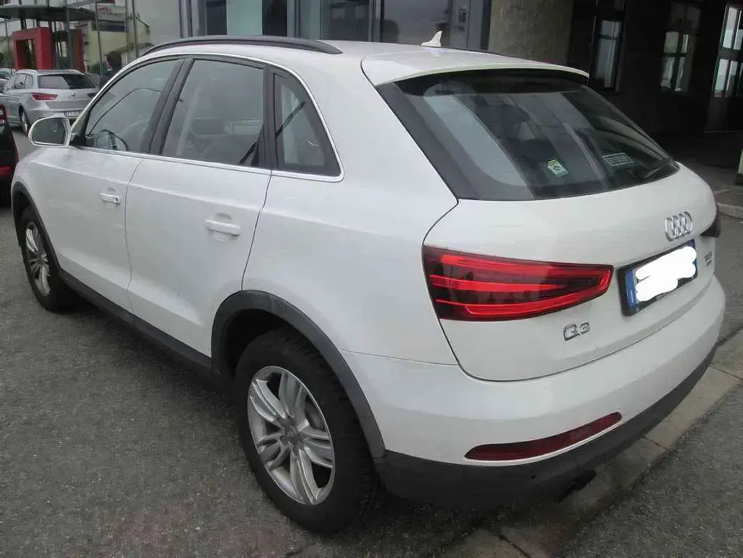 Begagnad Audi Q3 Business Plus 170 HK (125 kW) 2015 Vit SUV