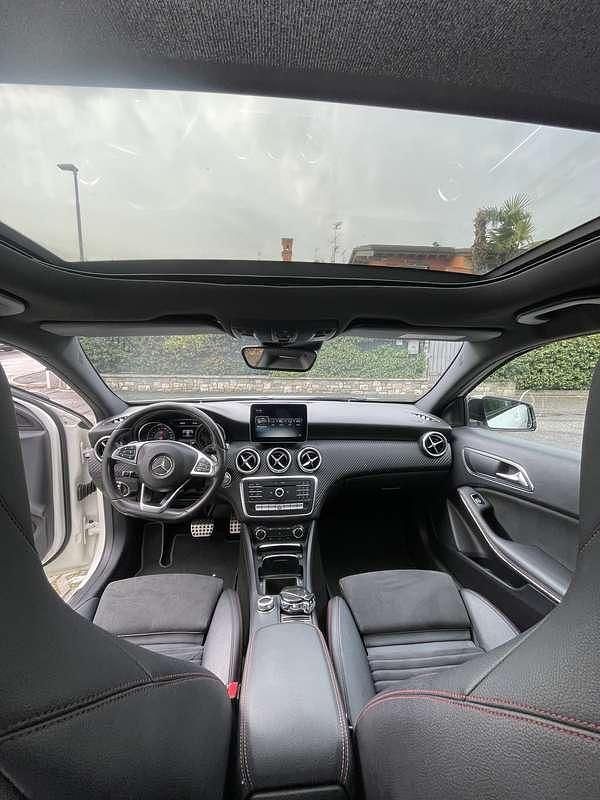 Usata Mercedes A180 AMG line 109 CV (80 kW) 2017 Berlina