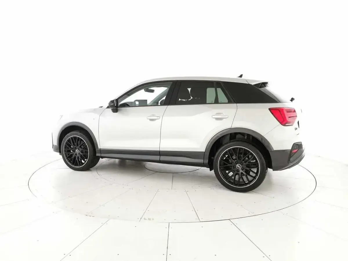 Nuova Audi Q2 Ambiente 150 CV (110 kW) 2025 Argento SUV
