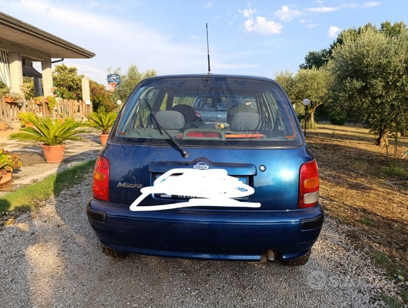 Usata 1999 Nissan Micra Due volumi | 1000 € - Immagine 1/4