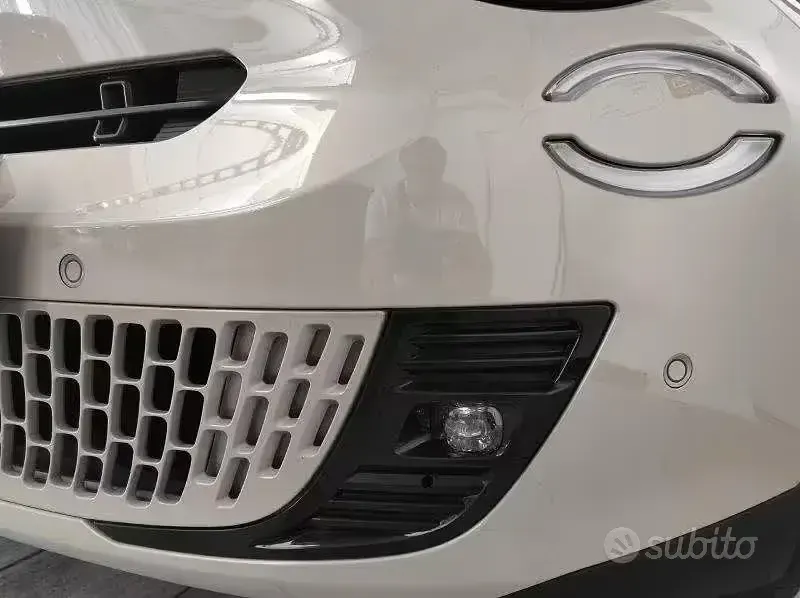 Usata Fiat 600E La Prima 61 kW (84 CV) 2024 Giallo SUV
