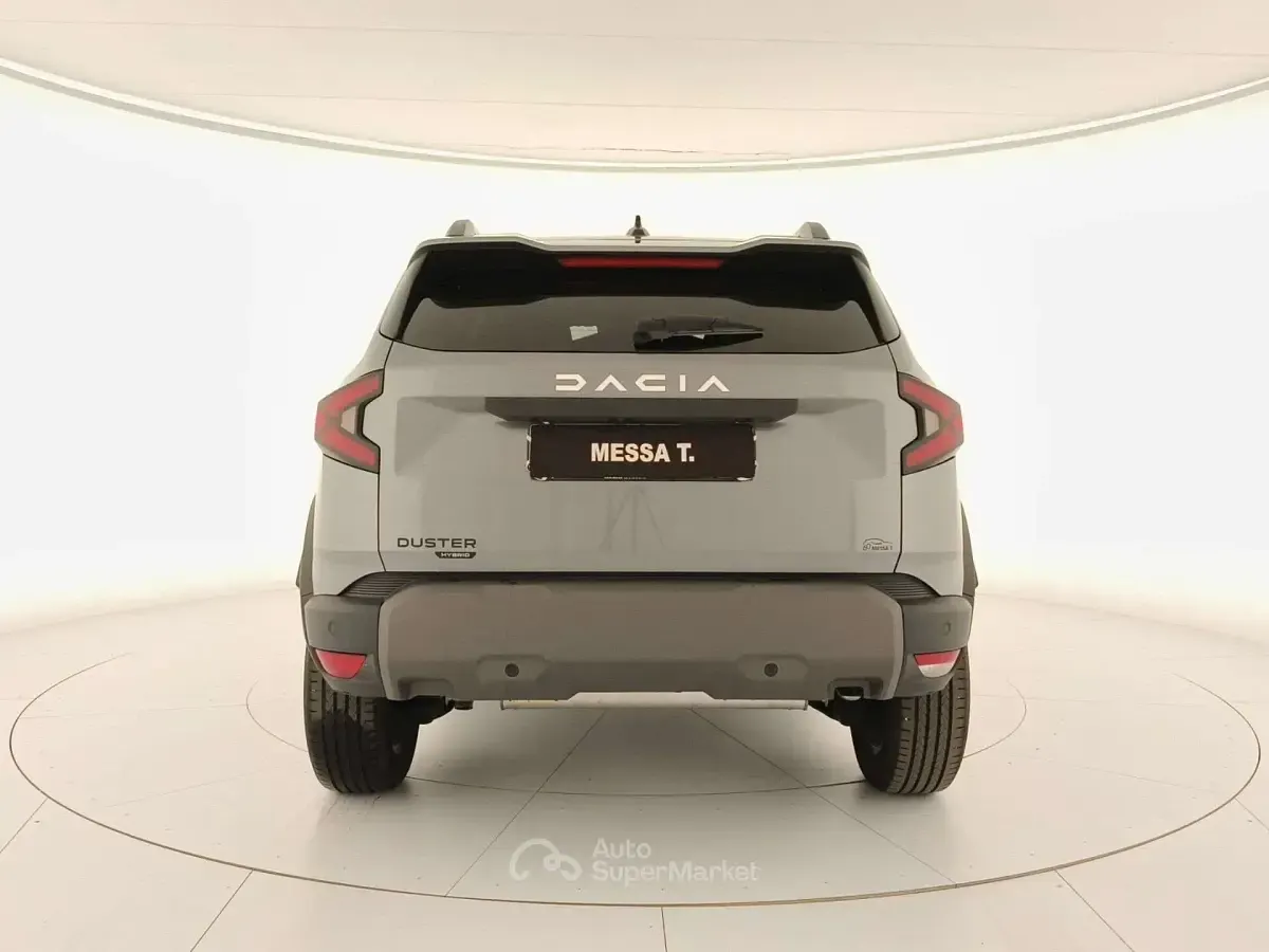 Usata Dacia Duster Journey 140 CV (102 kW) 2025 Grigio chiaro SUV