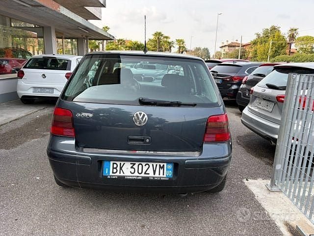 Usata VW Golf IV Highline 2000 Grigio Berlina