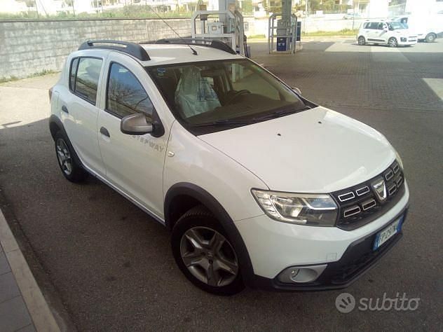Usata Dacia Sandero Stepway 90 CV (66 kW) 2018 Berlina