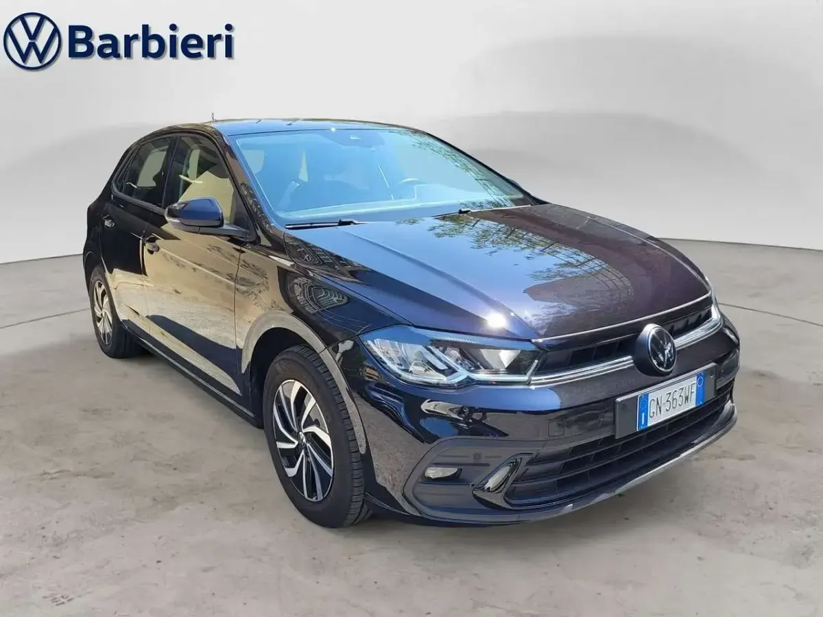 Usata VW Polo Life 90 CV (66 kW) 2023 Nero Utilitaria