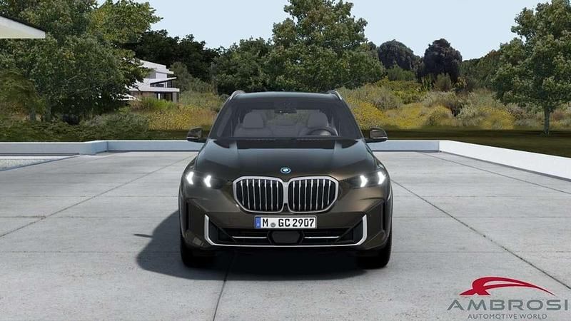 Nuova BMW X5 489 CV (359 kW) 2025 Marrone SUV
