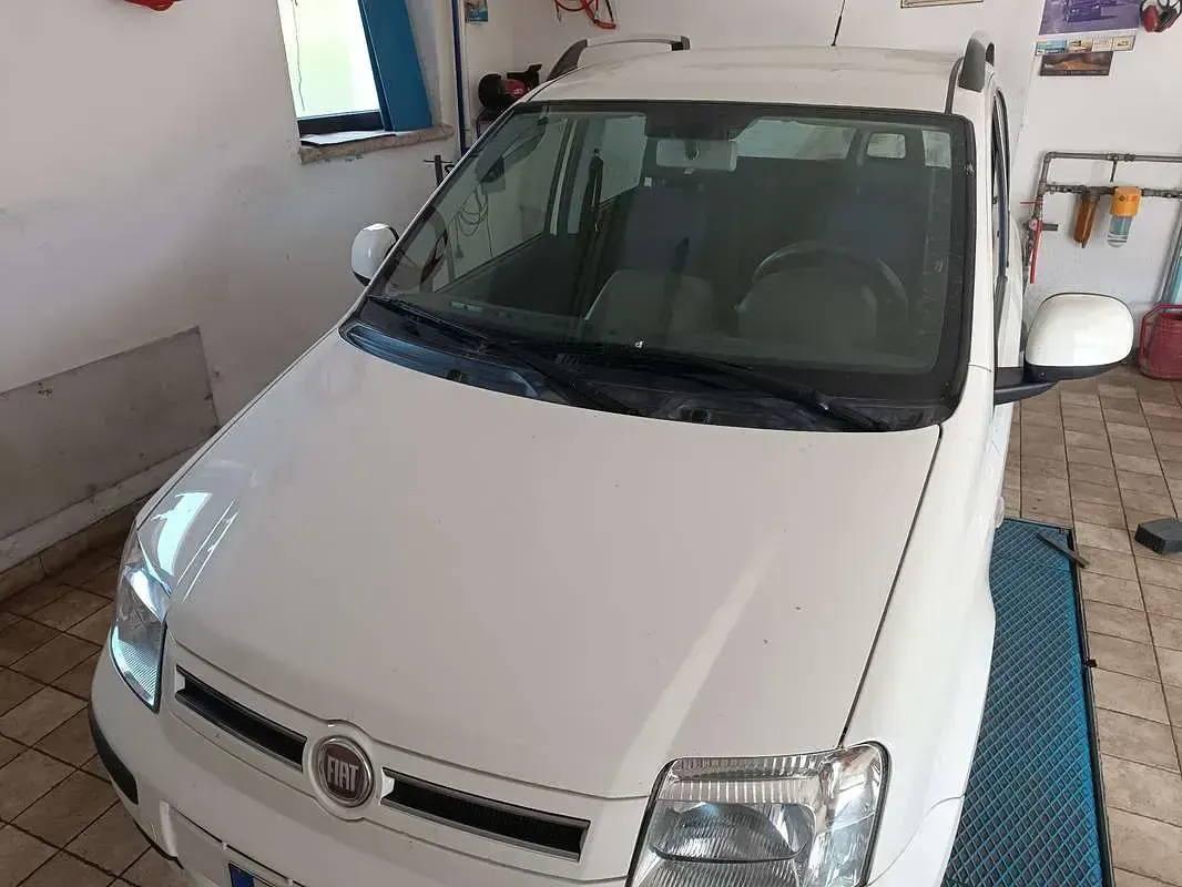 Usata Fiat Panda Classica 77 CV (56 kW) 2012 Bianco Utilitaria