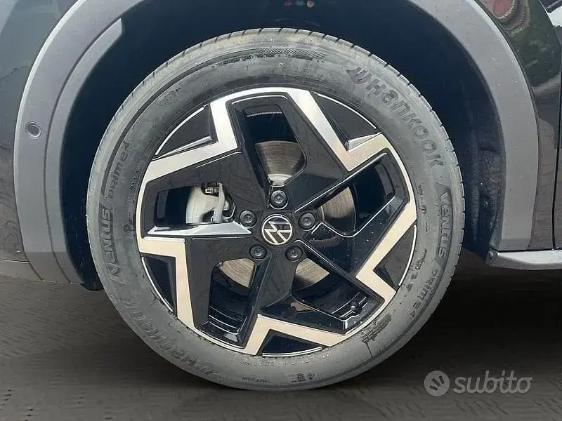 Nieuw VW T-Roc R-line 150 PK (110 kW) 2026 Zwart SUV