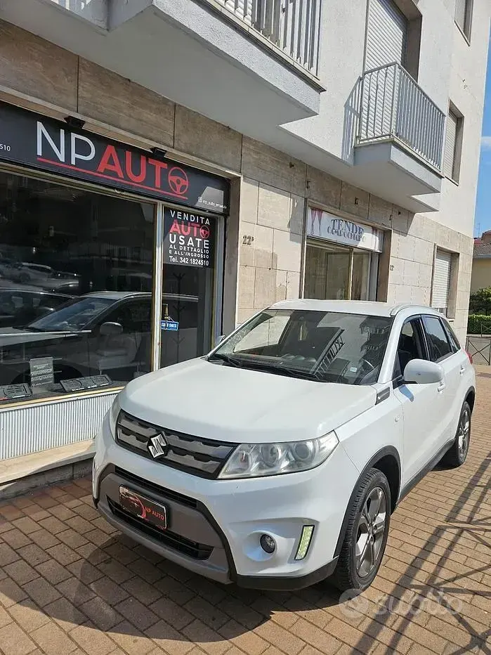Usata Suzuki Vitara 120 CV (88 kW) 2015 Bianco SUV