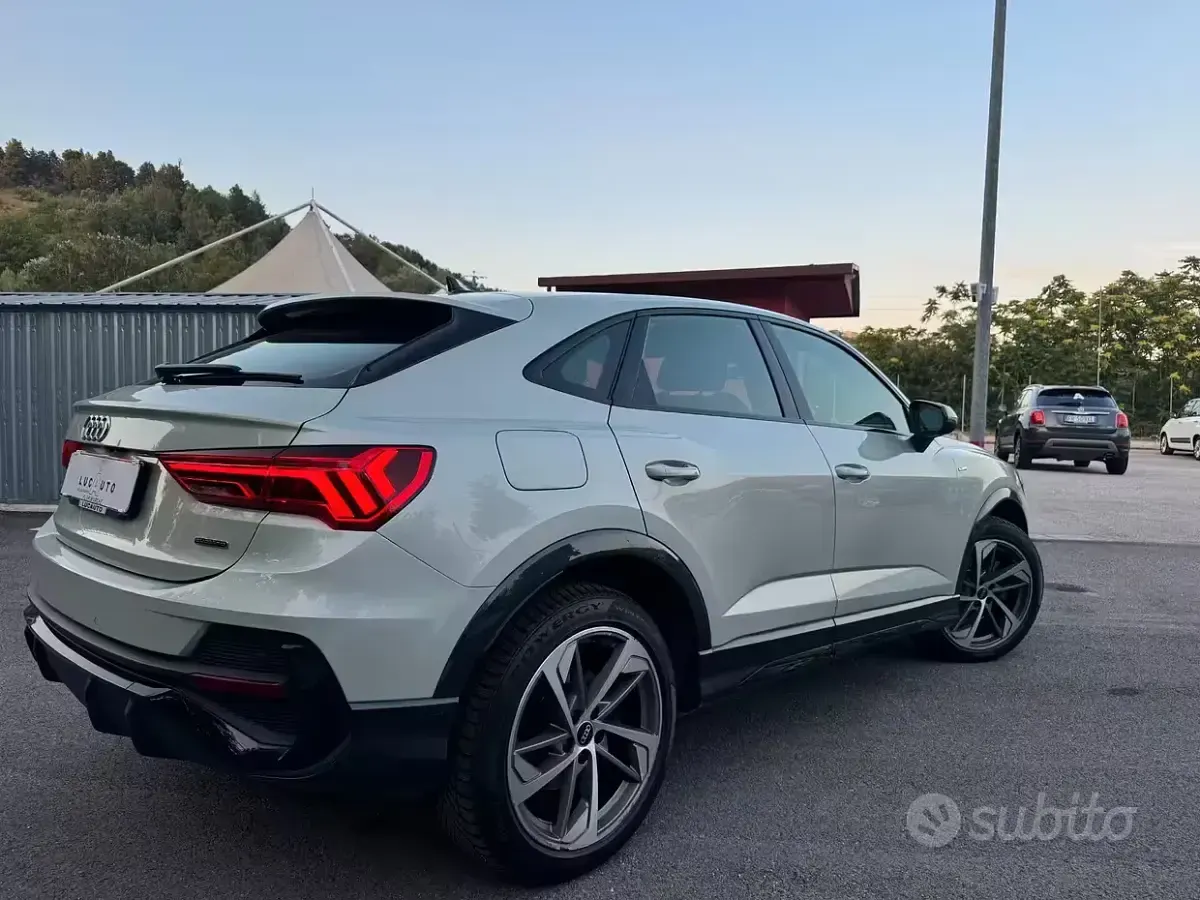 Usata Audi Q3 S-Line 200 CV (147 kW) 2021 Grigio SUV