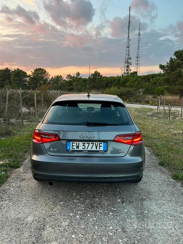 Usata Audi A3 102 CV (75 kW) 2014 Grigio Berlina