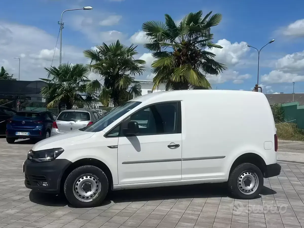 Usata VW Caddy 122 CV (89 kW) 2019 Bianco Monovolume